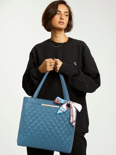blue shoulder bag 500x500 (1) blue shoulder bag 500x500 (1)