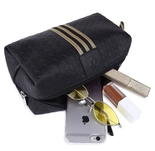 travel pouch bag 500x500 (1) travel pouch bag 500x500 (1)